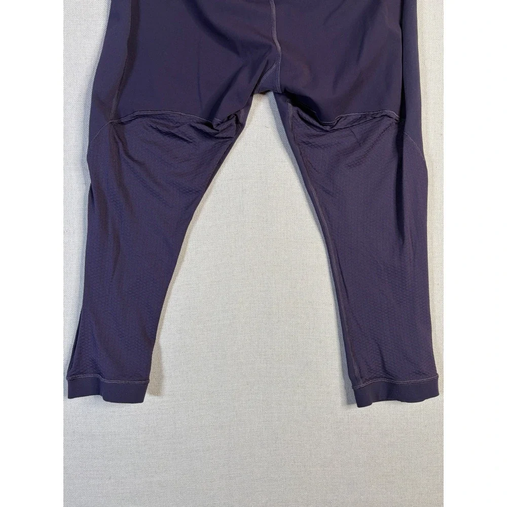Lululemon Run Inspire Crop II‎ Purple Mesh Athletic Leggings Womens Size 10